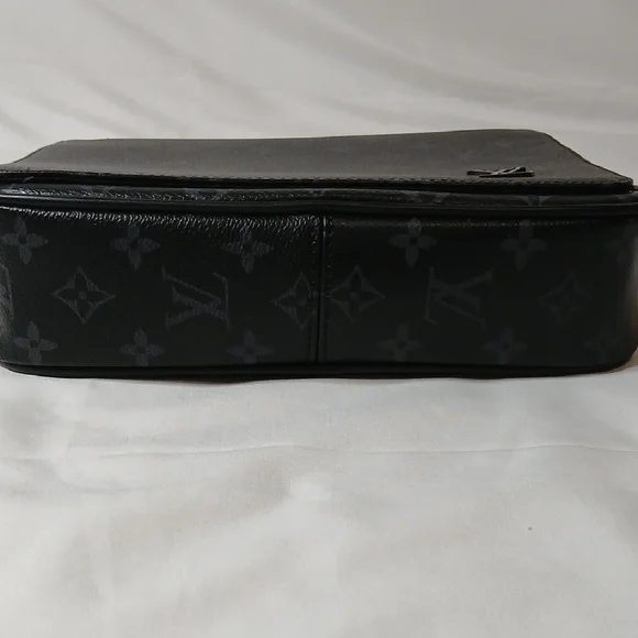 Louis Vuitton Dark Gray Monogram Shoulder Bag - Picture 3 of 8